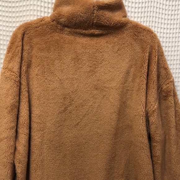 Topshop Mockneck Fleece Top - Picture 7 of 7